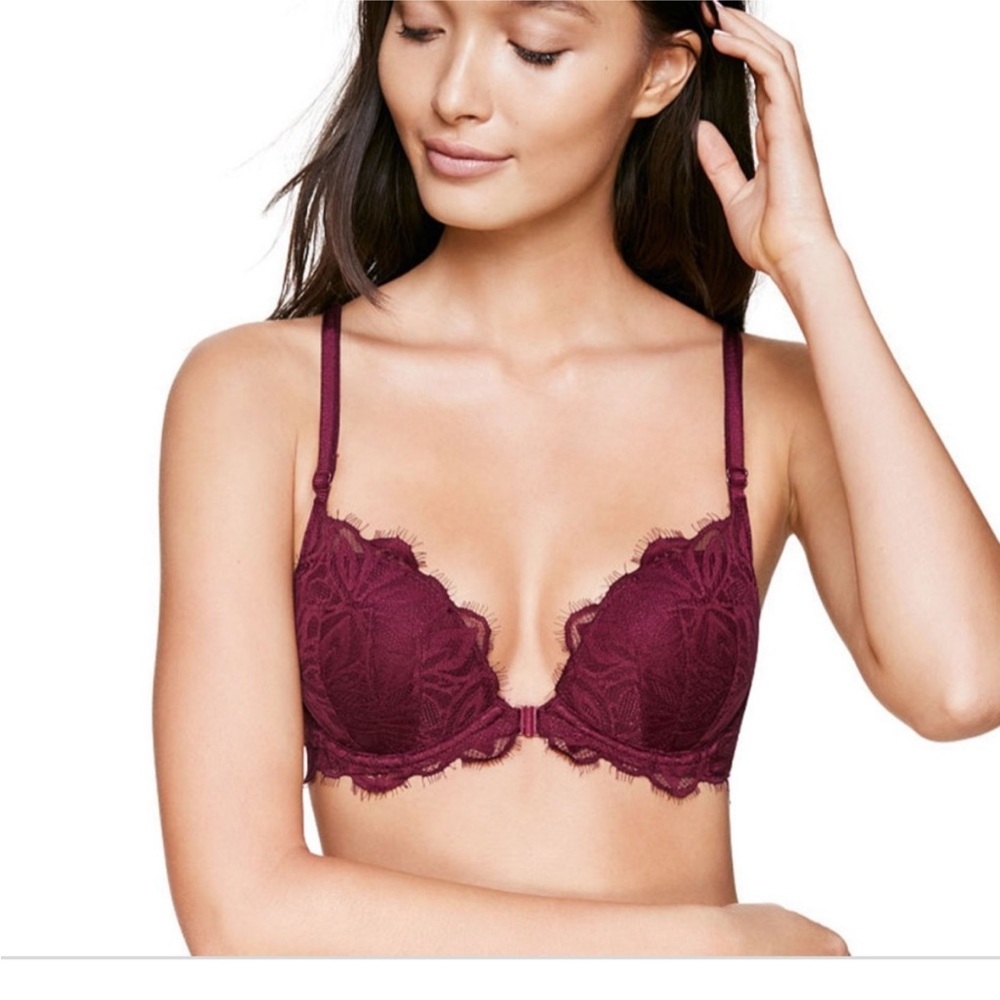 Victoria’s Secret racer back PINK date bra 32DDD